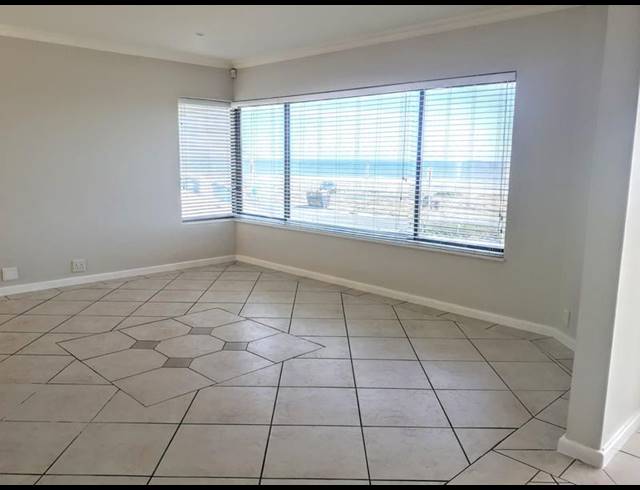 4 BEDROOM PROPERTY TO RENT IN BEACHFRONT